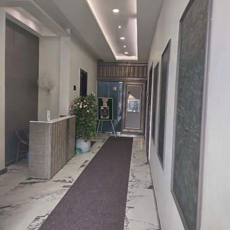 The Imperial Hotel And Convention Centre Kanpur Exterior photo